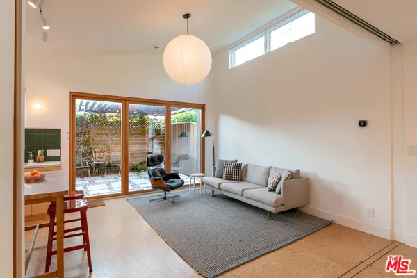 $10,500 | 5676 Hub Street, Los Angeles, CA 90042