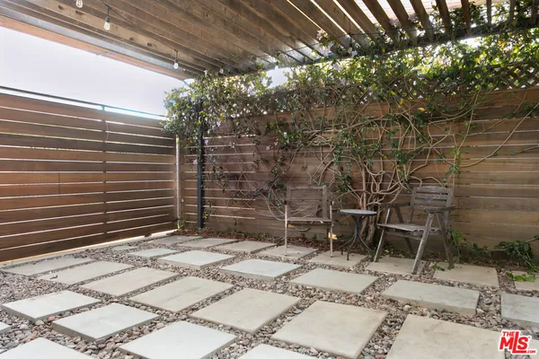 $10,500 | 5676 Hub Street, Los Angeles, CA 90042