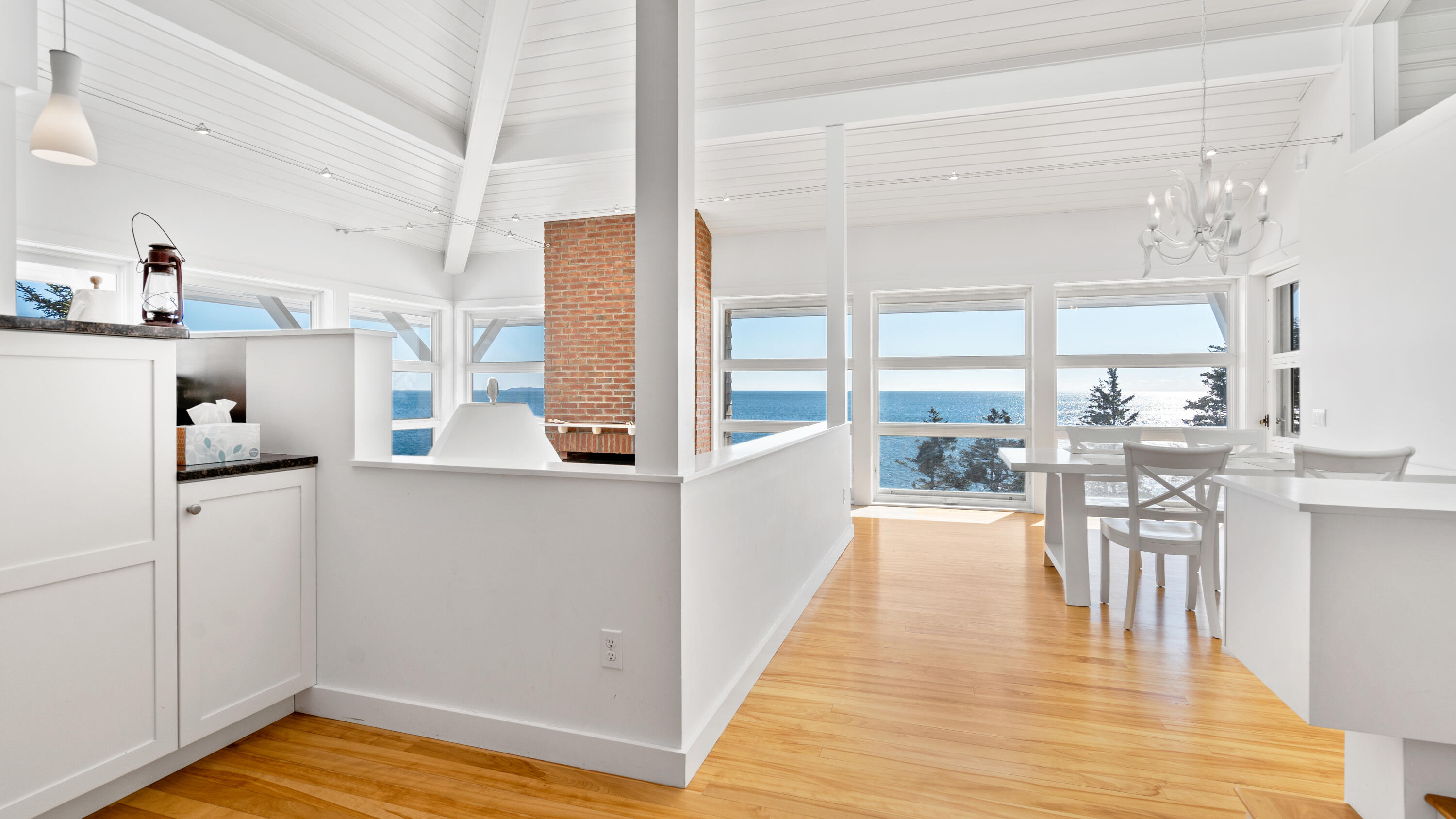 27 Cliff Road New Harbor, ME 04554 - Photo 11 of 69 DSC03670