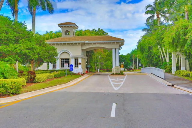 a view of house with outdoor space and porch