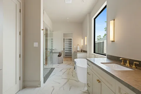 $2,950,000 | 8320 Cedarspur Drive, Houston, TX 77055