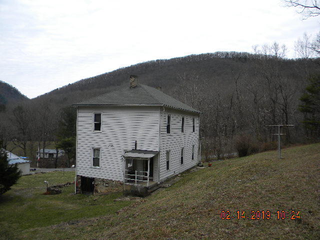 206 Mountain Road Eagle Rock, VA 24085 - Photo 12 of 16 MOUNTAIN (14)