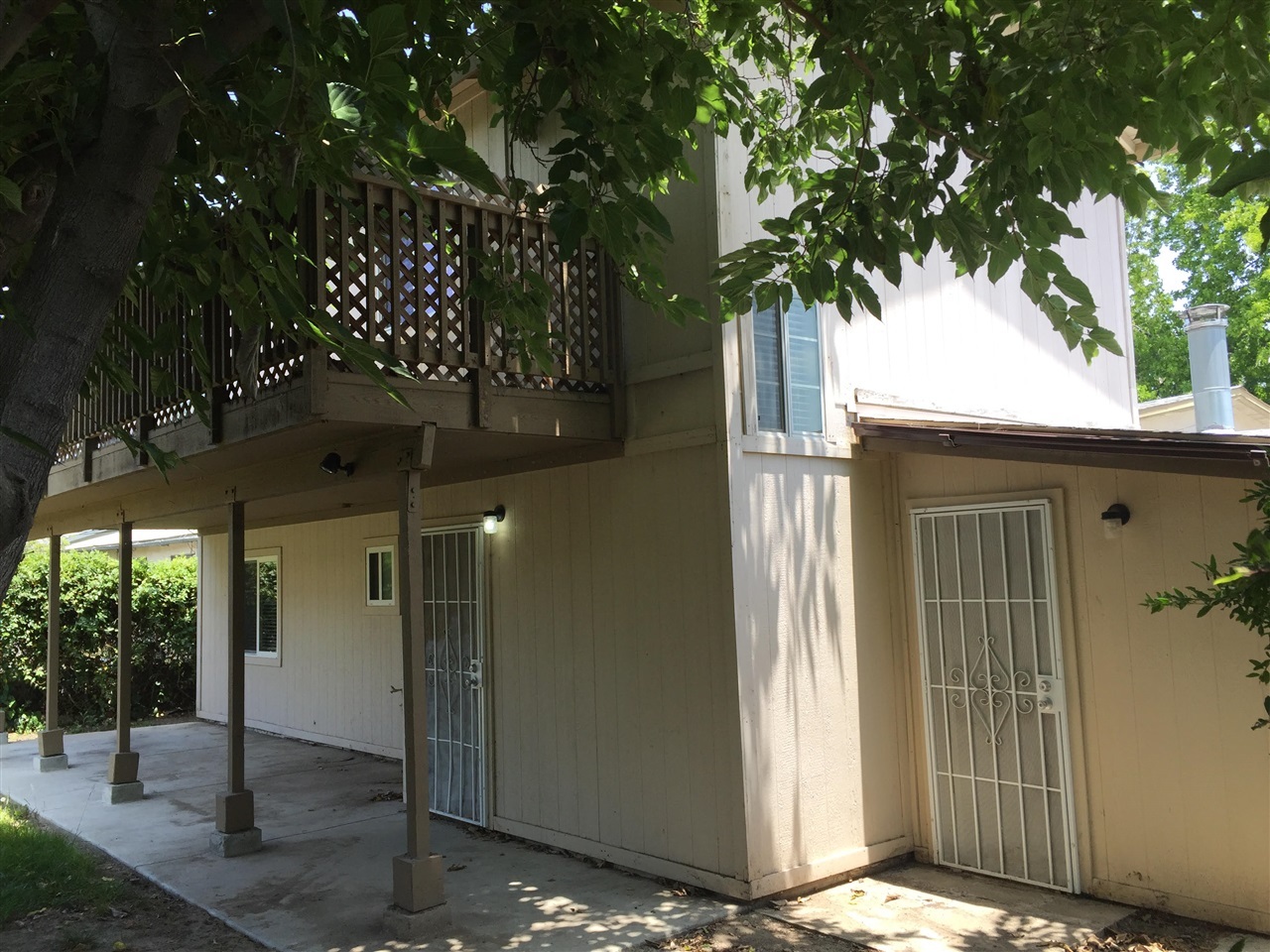 204 El Monte Road El Cajon, CA 92020 - Photo 2 of 20