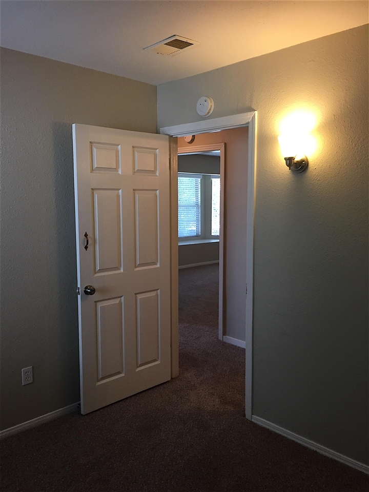 204 El Monte Road El Cajon, CA 92020 - Photo 15 of 20
