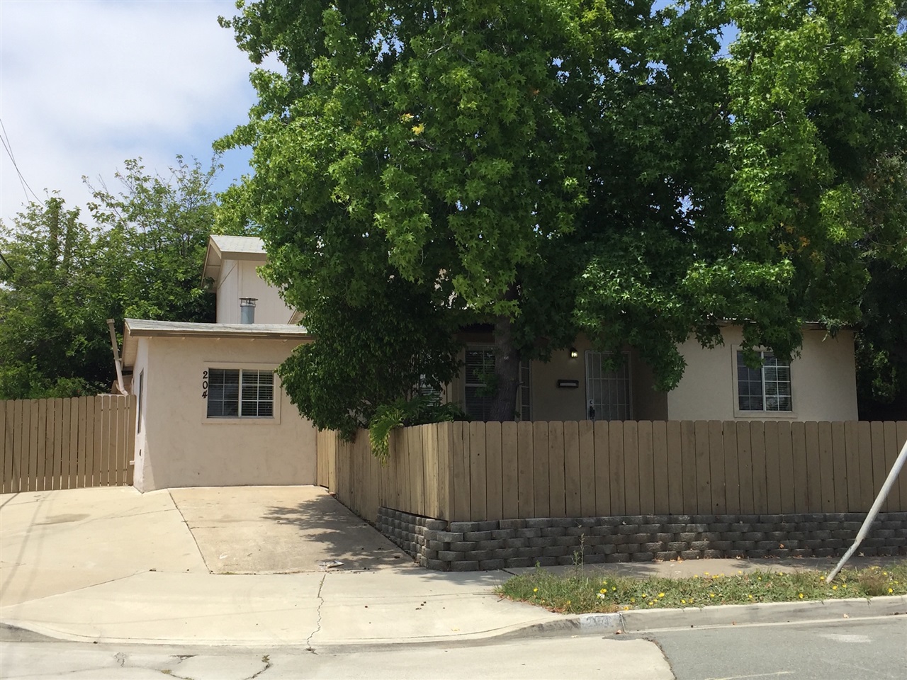 204 El Monte Road El Cajon, CA 92020 - Photo 3 of 20