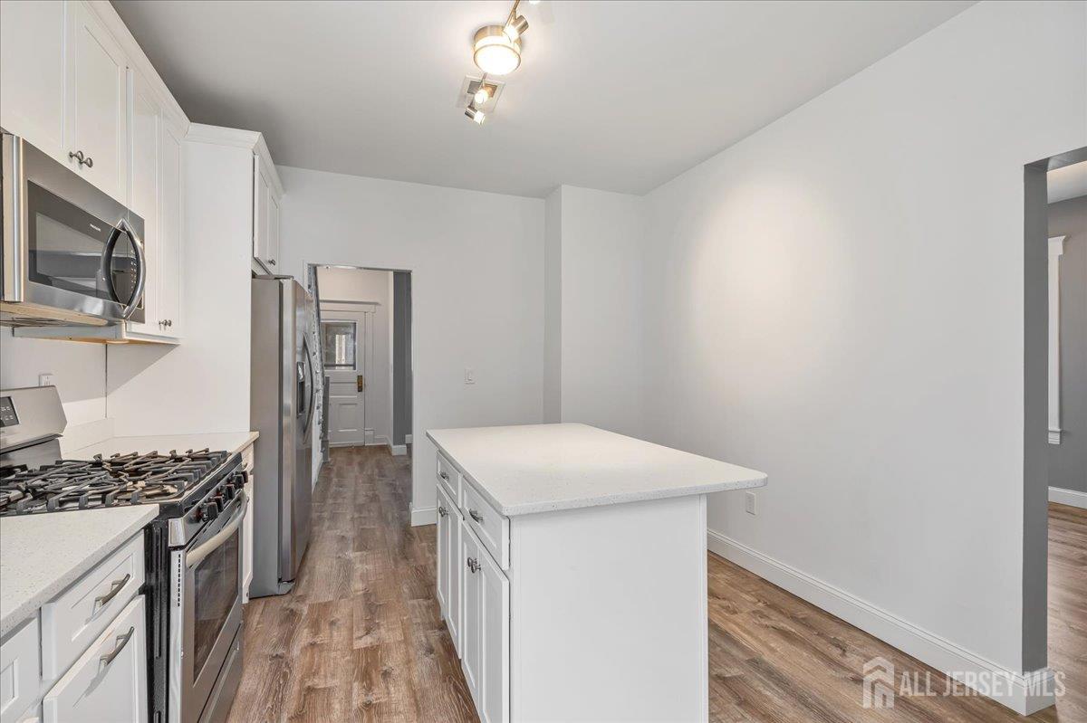 94 Riva Avenue Milltown, NJ 08850 - Photo 19 of 43