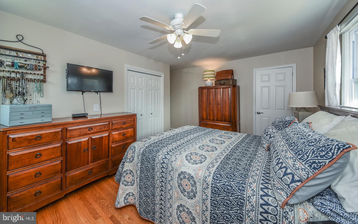 6323 Arlingham Road Flourtown, PA 19031 - Photo 14 of 32 Main bedroom