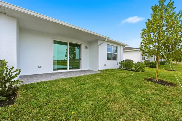 $2,250 | 3790 Harborside Avenue, Fort Pierce, FL 34946