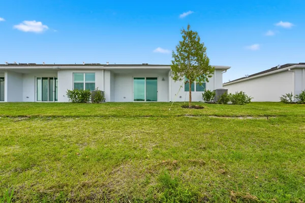 $2,250 | 3790 Harborside Avenue, Fort Pierce, FL 34946
