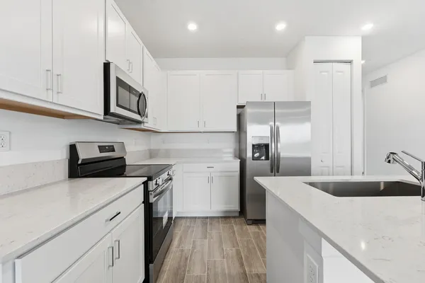 $2,250 | 3790 Harborside Avenue, Fort Pierce, FL 34946