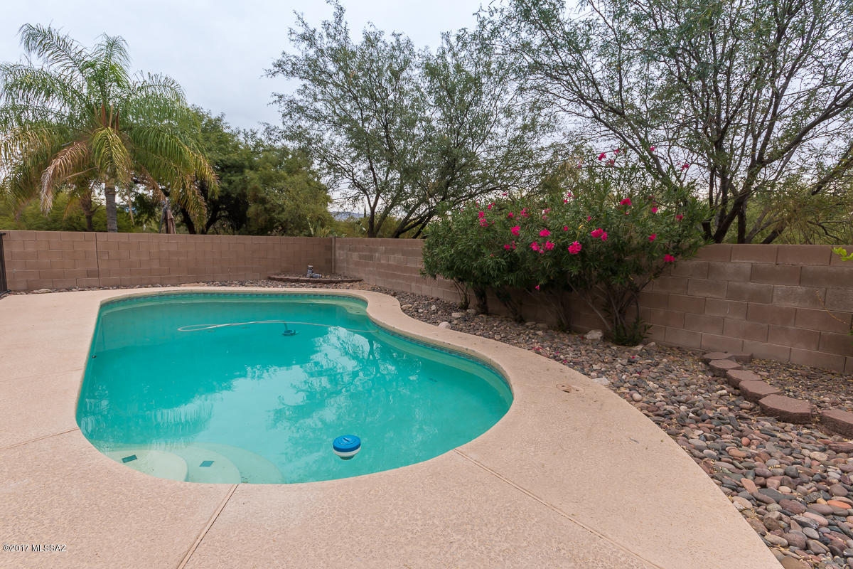 8172 East Quartz Ridge Drive Tucson, AZ 85715 - Photo 8 of 39