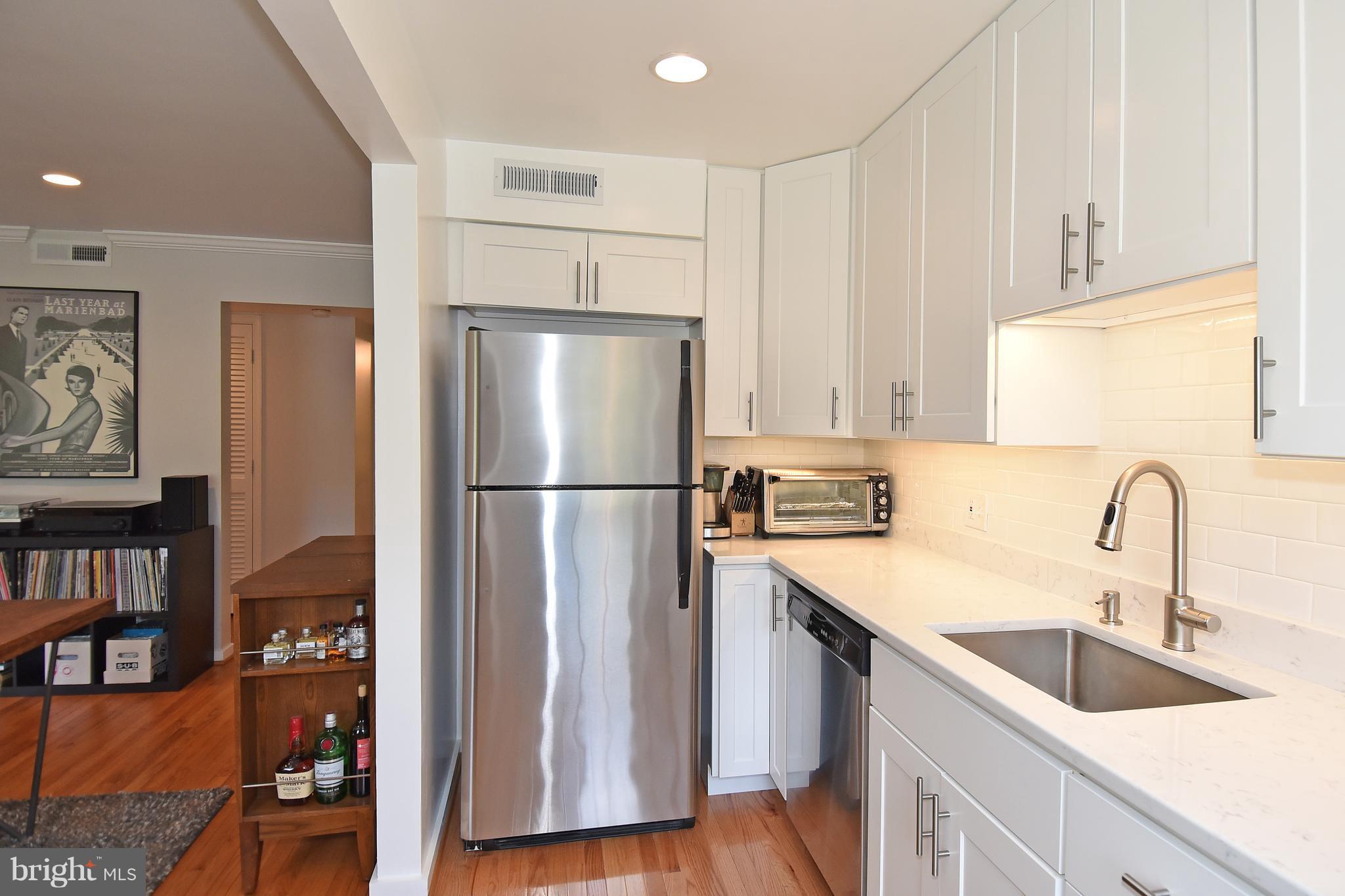 8203 Grubb Road, Unit G101 Silver Spring, MD 20910 - Photo 7 of 17 Kitchen