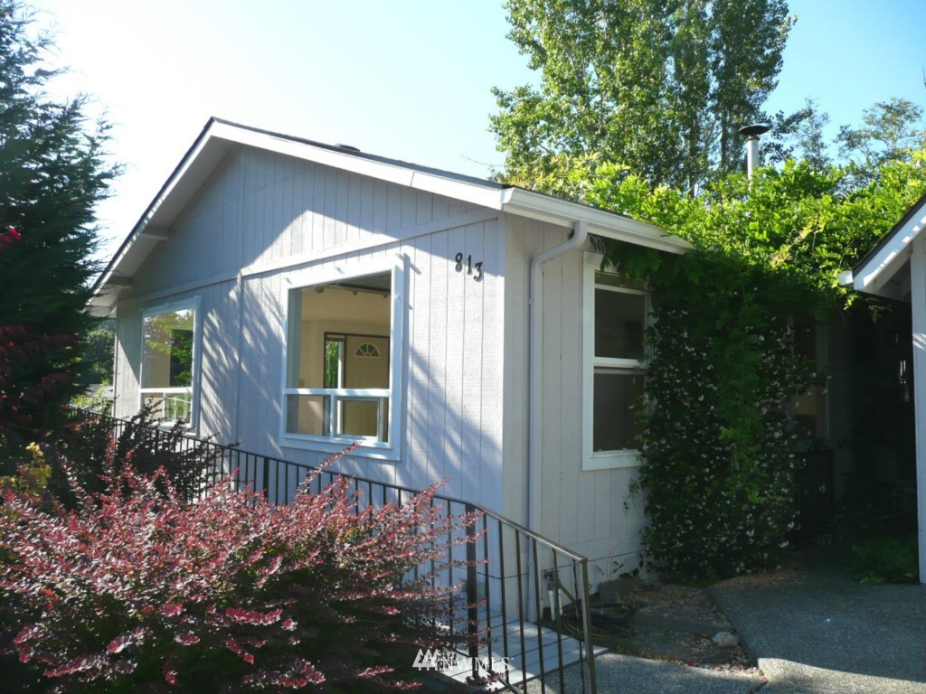 813 236th Place Southwest Bothell, WA 98021 - Photo 2 of 22