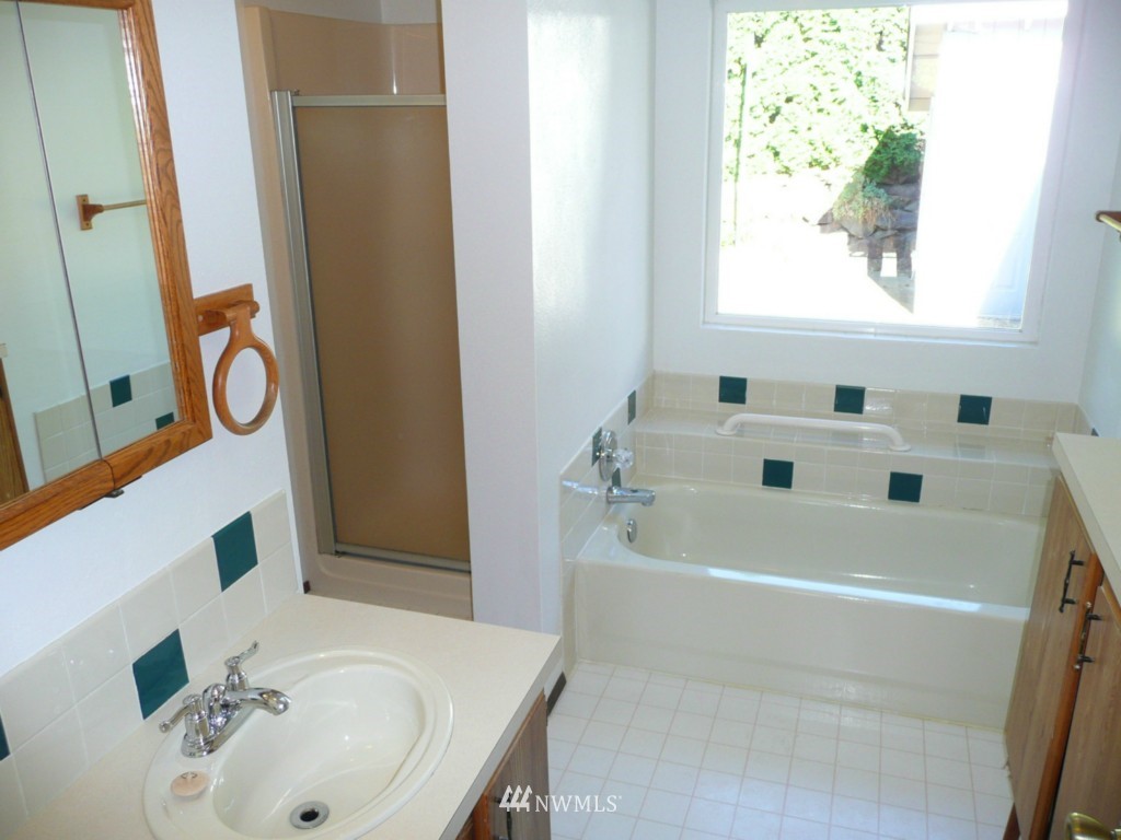 813 236th Place Southwest Bothell, WA 98021 - Photo 13 of 22