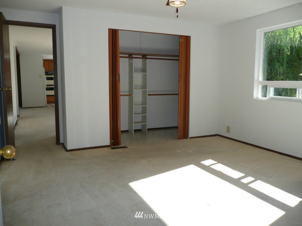 813 236th Place Southwest Bothell, WA 98021 - Photo 9 of 22