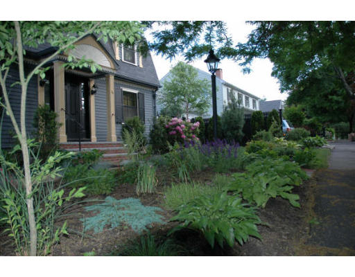 24 Pleasant View Road Arlington, MA 02476 - Photo 2 of 19 Gallery Image 2