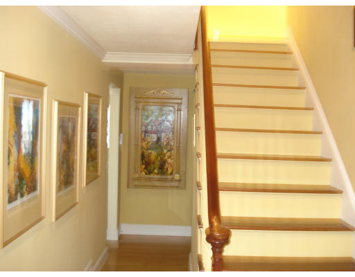 24 Pleasant View Road Arlington, MA 02476 - Photo 4 of 19 Gallery Image 4