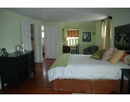 24 Pleasant View Road Arlington, MA 02476 - Photo 5 of 19 Gallery Image 5