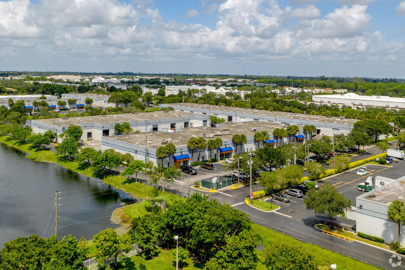 23312 Southwest 53rd Avenue, Unit E Boca Raton, FL 33433 - Photo 18 of 23 bn3