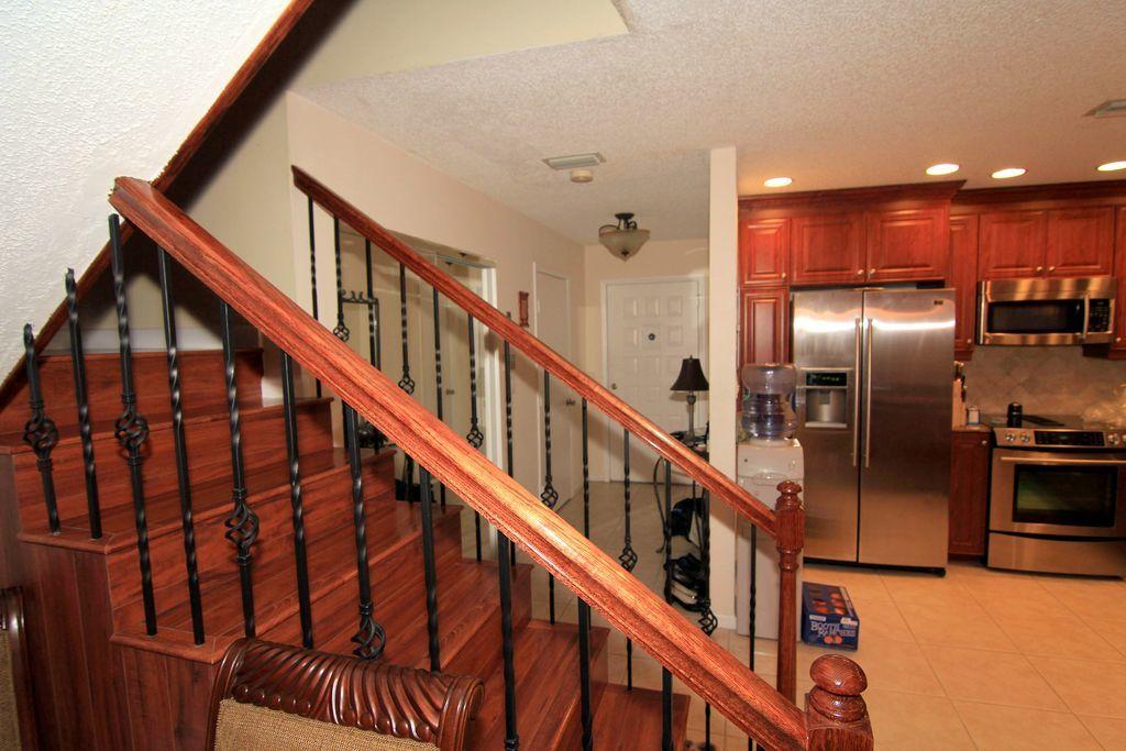 23312 Southwest 53rd Avenue, Unit E Boca Raton, FL 33433 - Photo 4 of 23 boba4