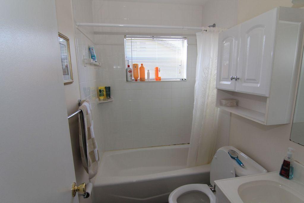 23312 Southwest 53rd Avenue, Unit E Boca Raton, FL 33433 - Photo 9 of 23 boba9