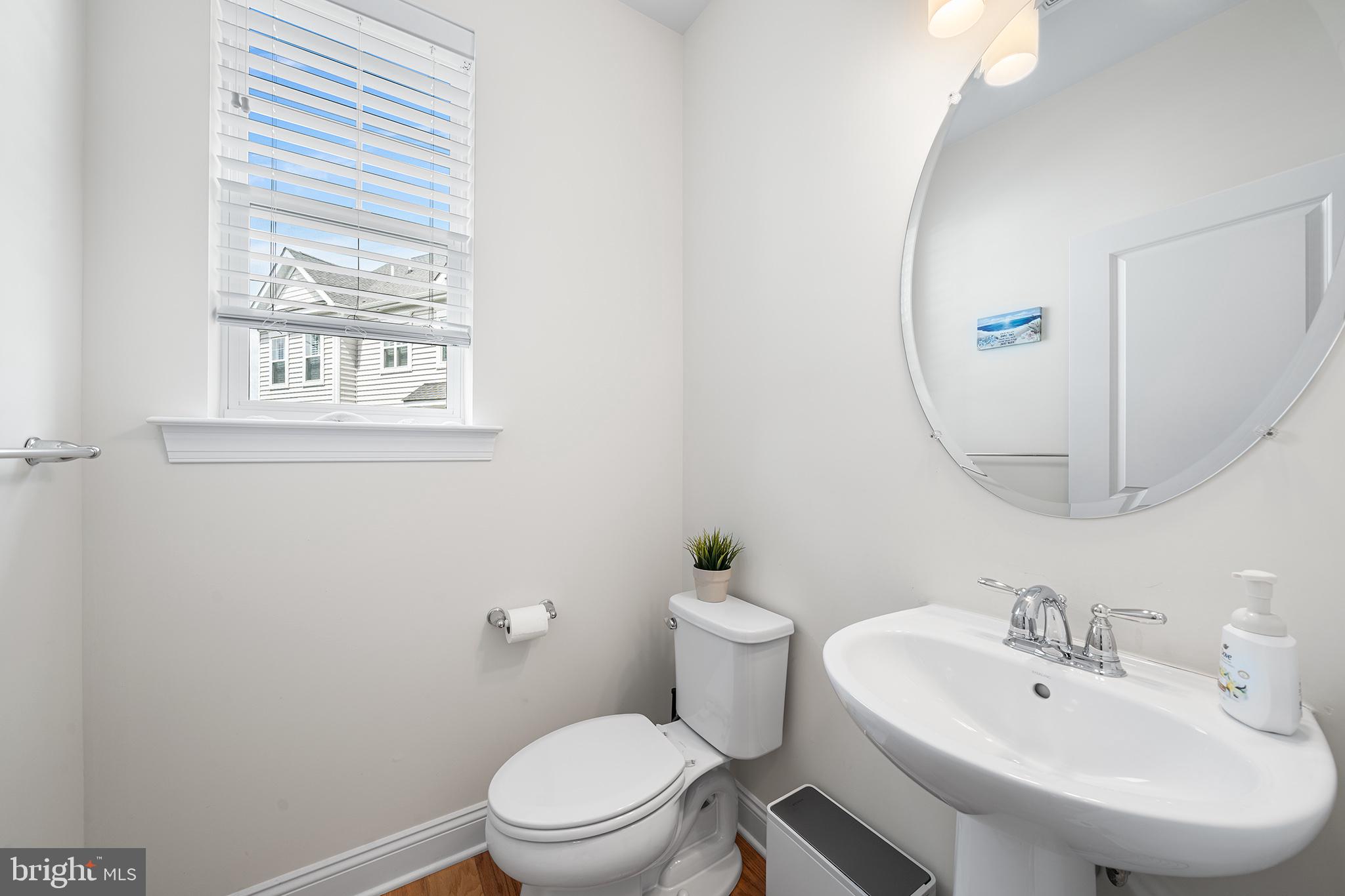 111 Park View Lane Royersford, PA 19468 - Photo 15 of 49 a bathroom with a sink a mirror and a toilet