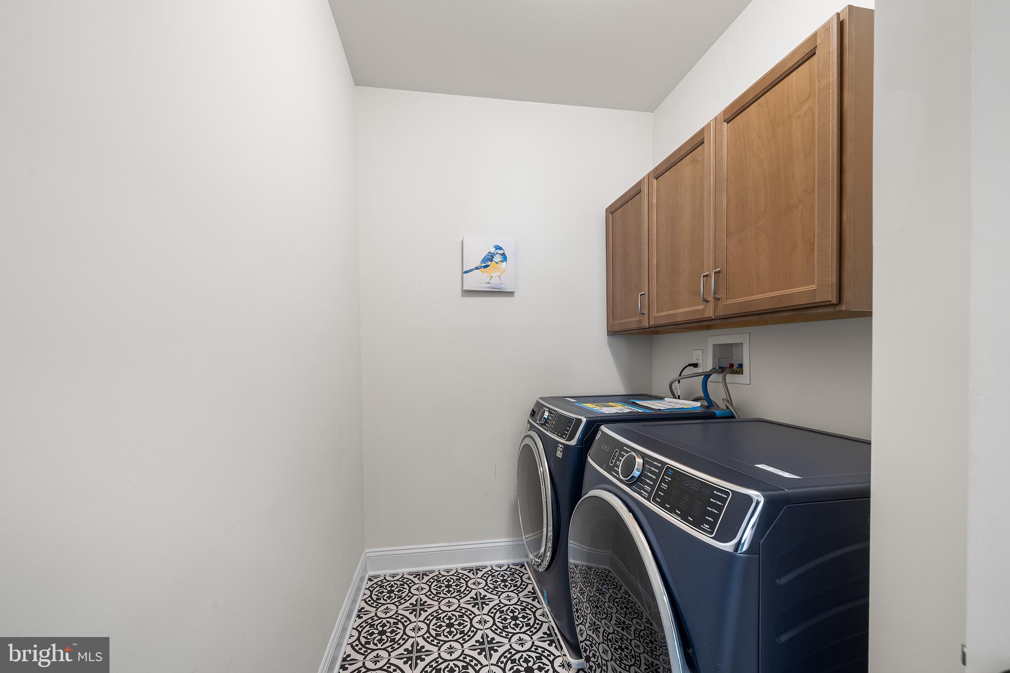 111 Park View Lane Royersford, PA 19468 - Photo 18 of 49 a utility room with dryer and washer