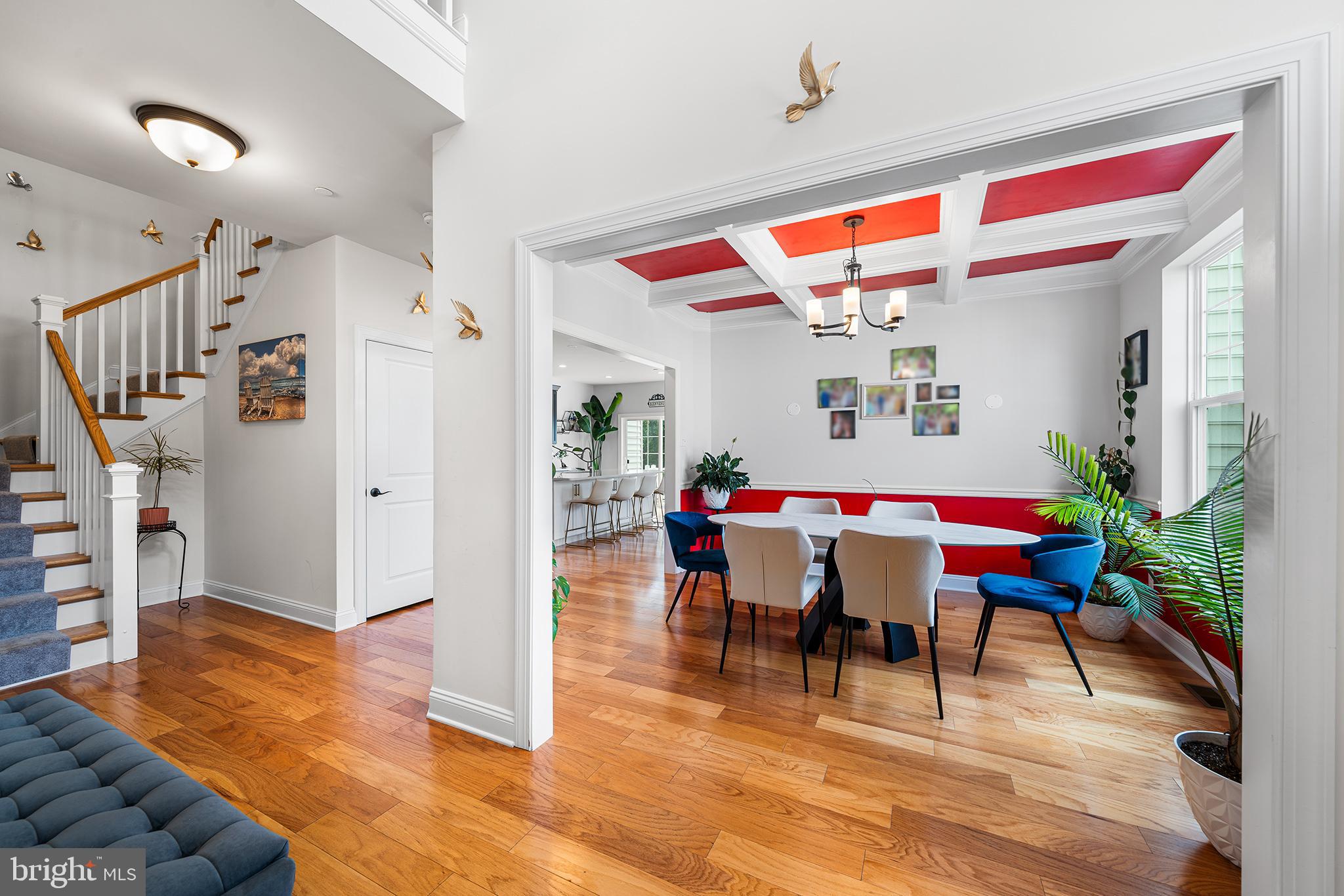 111 Park View Lane Royersford, PA 19468 - Photo 4 of 49 a living room with furniture and kitchen view