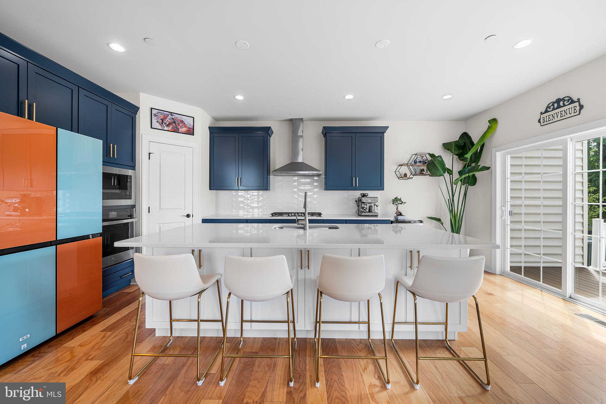 111 Park View Lane Royersford, PA 19468 - Photo 8 of 49 a kitchen with stainless steel appliances granite countertop a kitchen island hardwood floor sink and stove