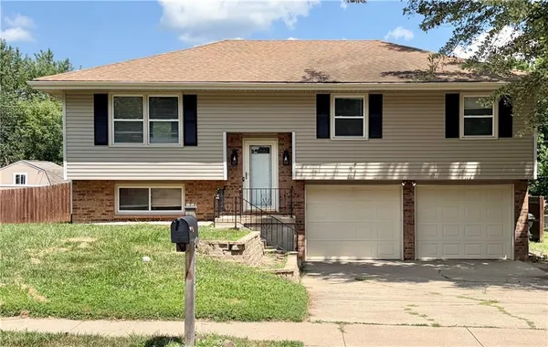 $272,500 | 2309 South 17th Street, Leavenworth, KS 66048