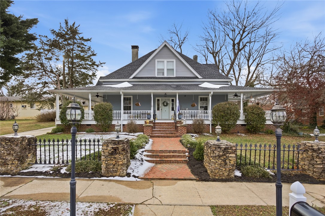 110 South Fairplay Street Seneca, SC 29678 - Photo 1 of 50