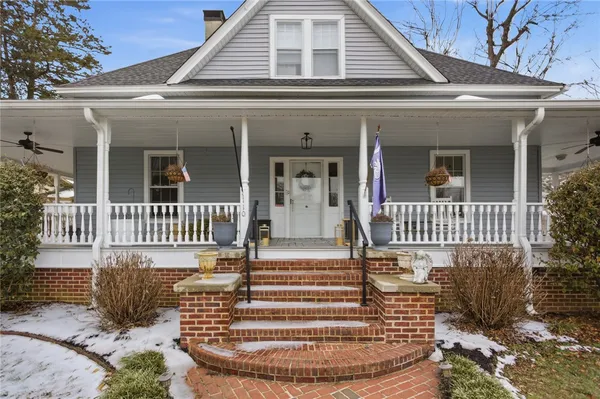 $549,900 | 110 South Fairplay Street, Seneca, SC 29678