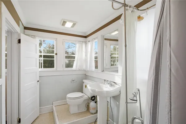 $549,900 | 110 South Fairplay Street, Seneca, SC 29678