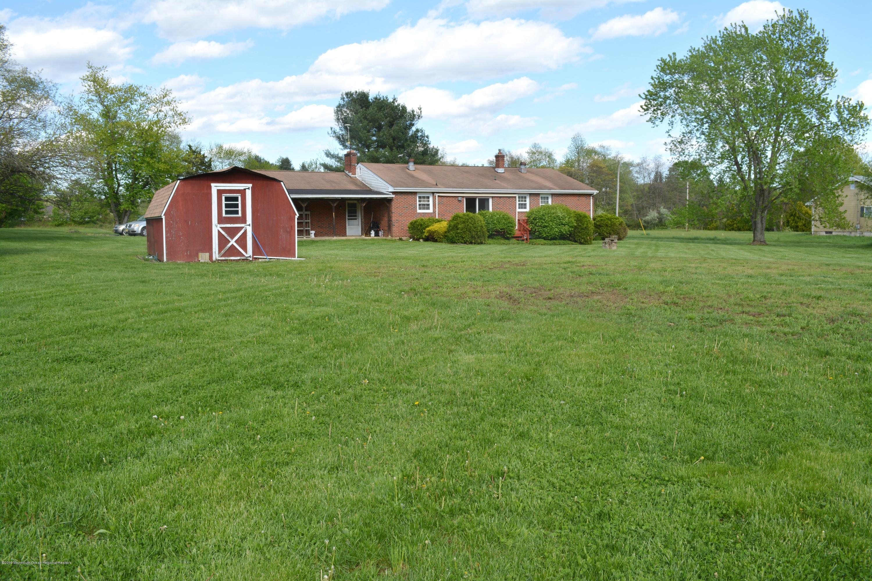 243 County Road 539 Cream Ridge, NJ 08514 - Photo 27 of 29 Back yard