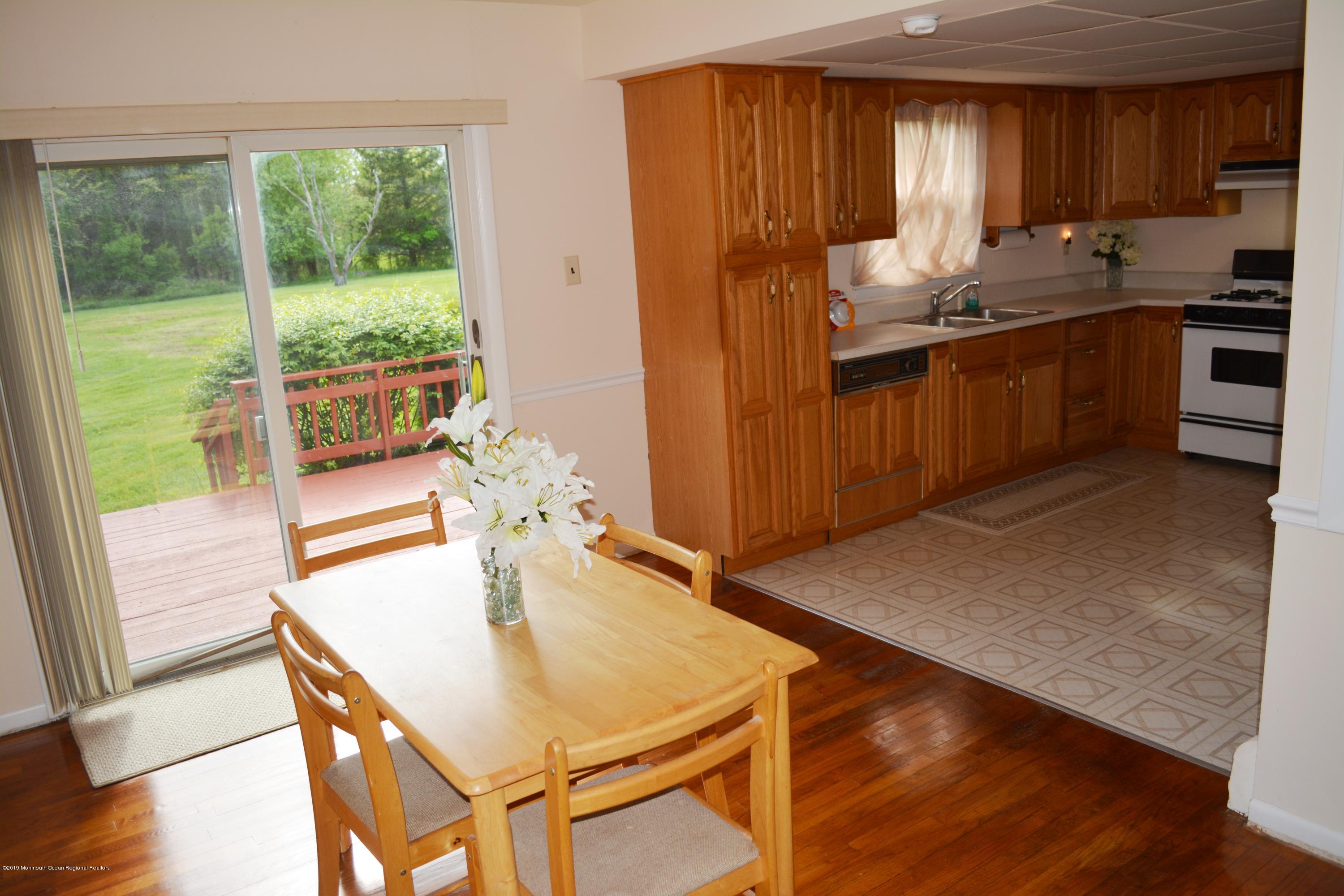 243 County Road 539 Cream Ridge, NJ 08514 - Photo 7 of 29 Dining Room
