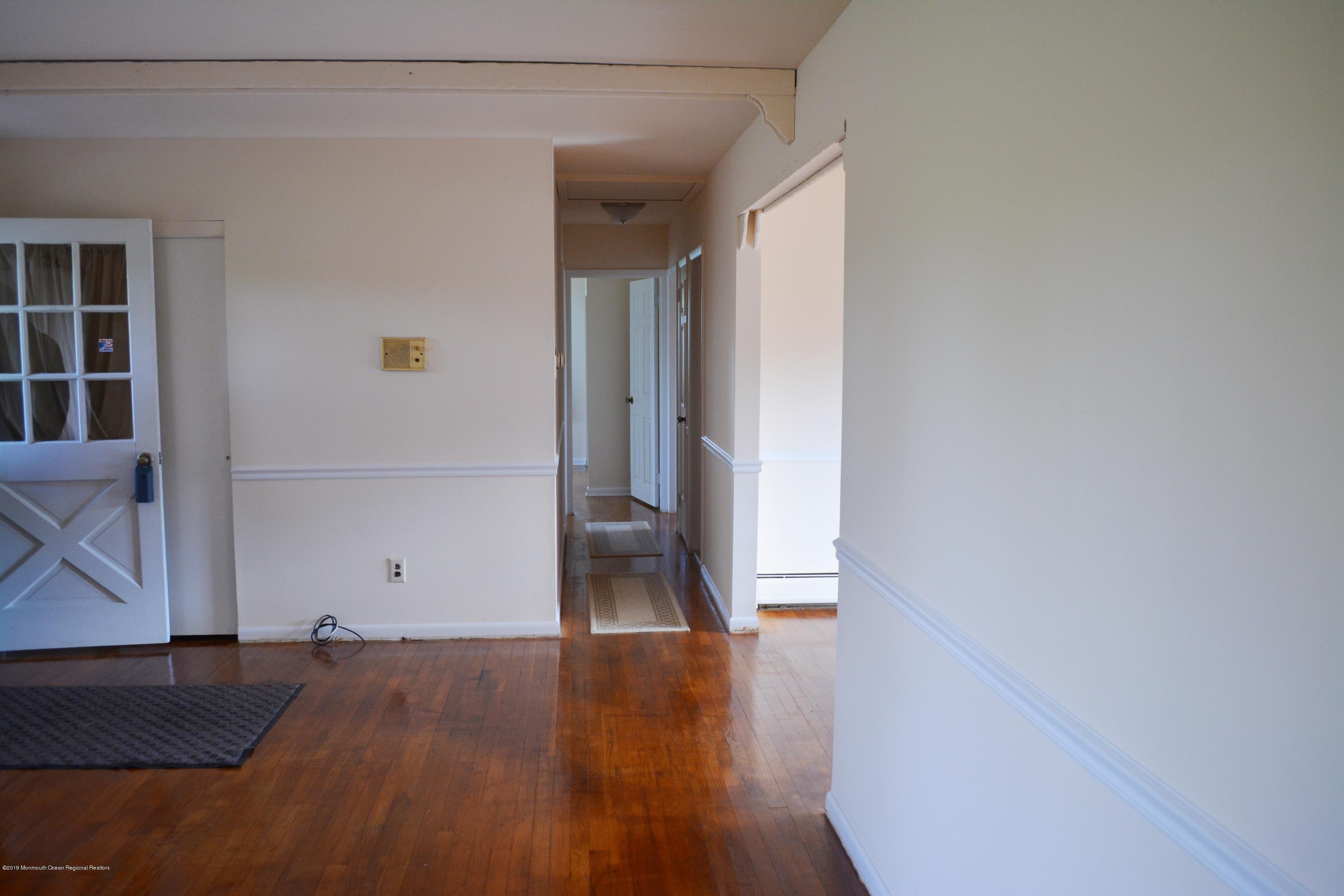 243 County Road 539 Cream Ridge, NJ 08514 - Photo 10 of 29 Hallway