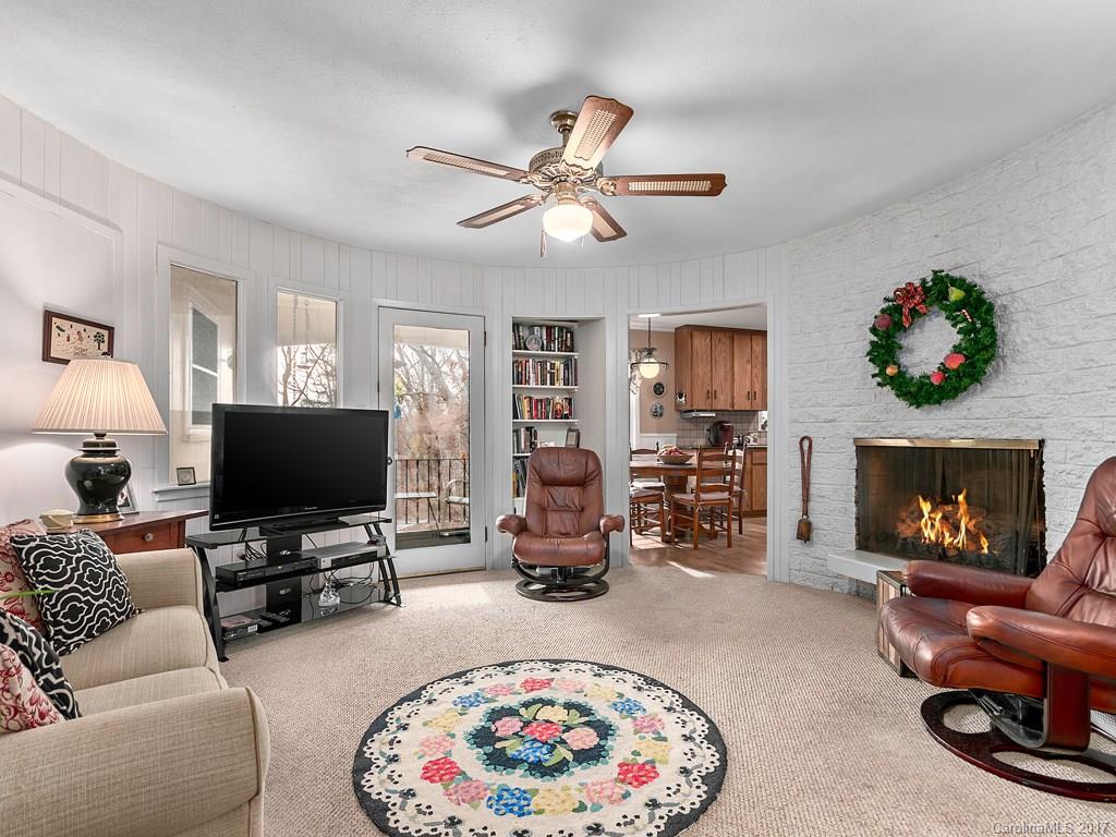 9 Graystone Road Asheville, NC 28804 - Photo 3 of 24 Gallery Image 3