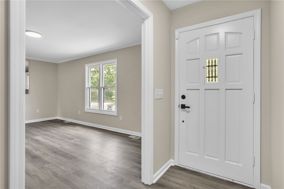 2499 Neville Way Anderson, SC 29621 - Photo 3 of 25