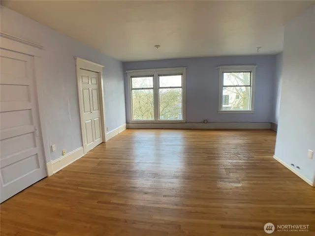 $1,950 | 621 23rd Avenue East, Unit 2ND F, Seattle, WA 98112