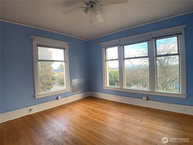 $1,950 | 621 23rd Avenue East, Unit 2ND F, Seattle, WA 98112