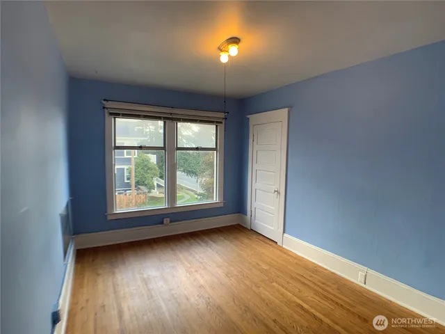 $1,950 | 621 23rd Avenue East, Unit 2ND F, Seattle, WA 98112