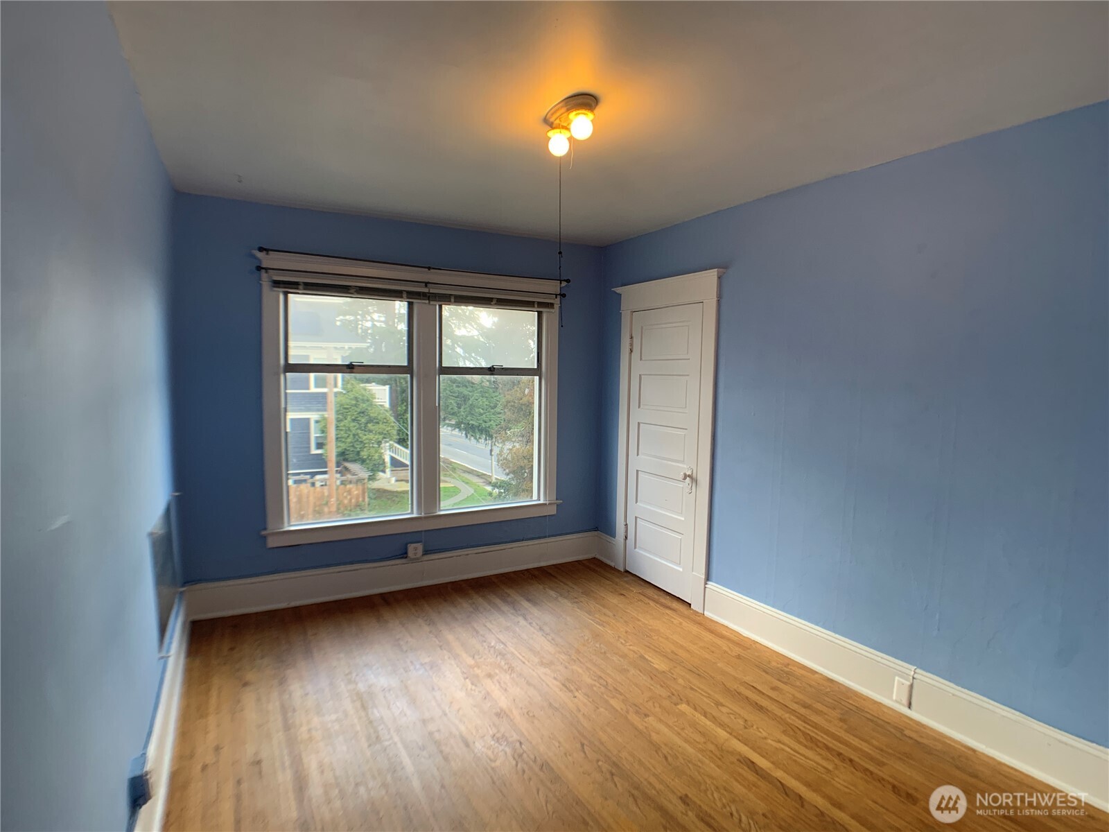 621 23rd Avenue East, Unit 2ND F Seattle, WA 98112 - Photo 9 of 17