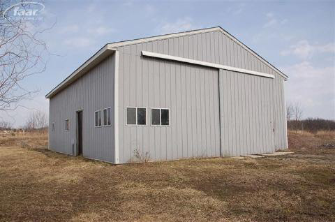 8245 Washburn Road Goodrich, MI 48438 - Photo 4 of 18 20217180-3.JPG