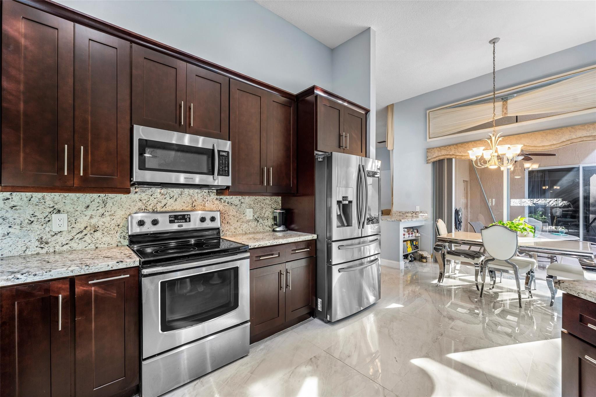 3852 Oak Ridge Circle Weston, FL 33331 - Photo 17 of 41 Photo 17