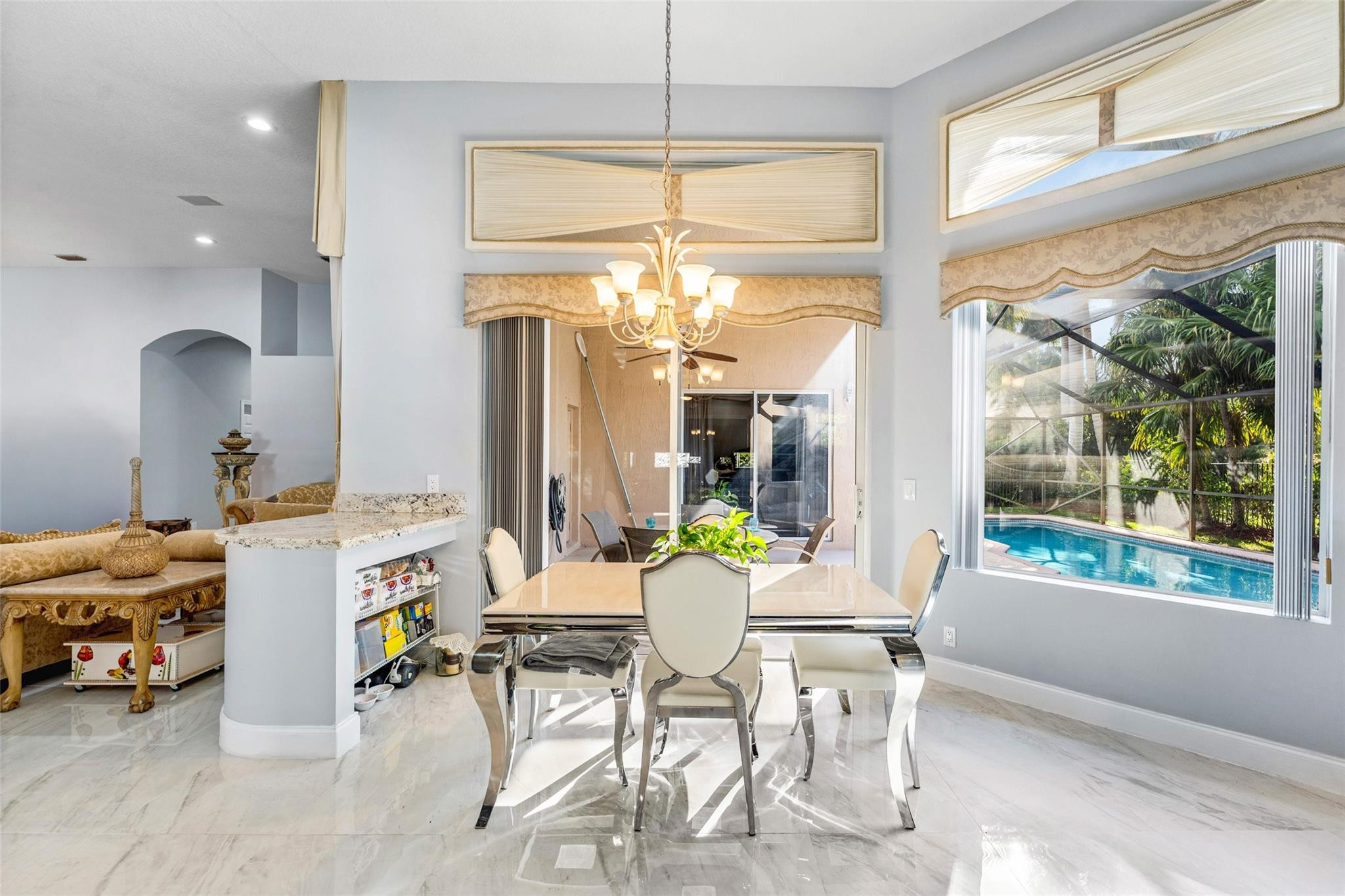 3852 Oak Ridge Circle Weston, FL 33331 - Photo 18 of 41 Photo 18