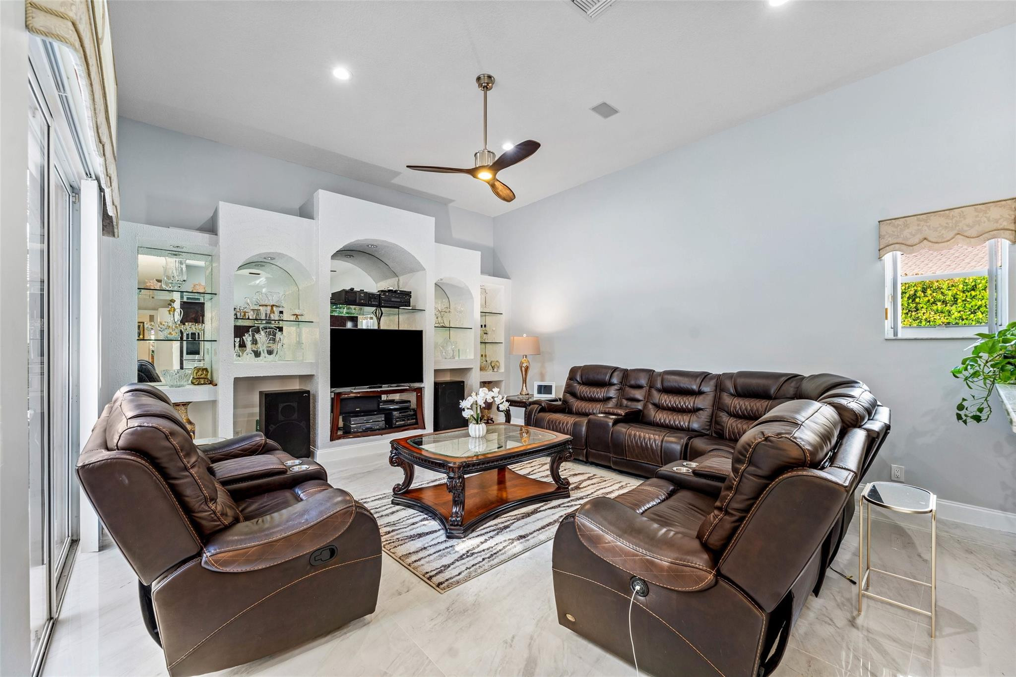 3852 Oak Ridge Circle Weston, FL 33331 - Photo 19 of 41 Photo 19