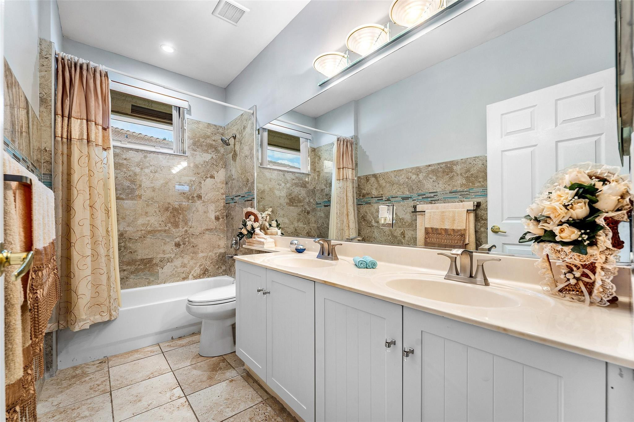 3852 Oak Ridge Circle Weston, FL 33331 - Photo 34 of 41 Photo 34