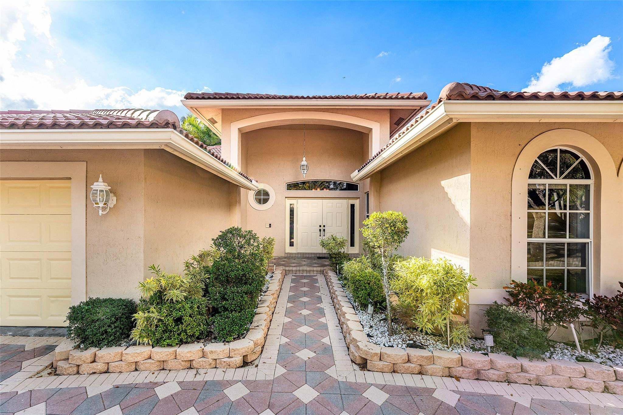 3852 Oak Ridge Circle Weston, FL 33331 - Photo 4 of 41 Photo 4