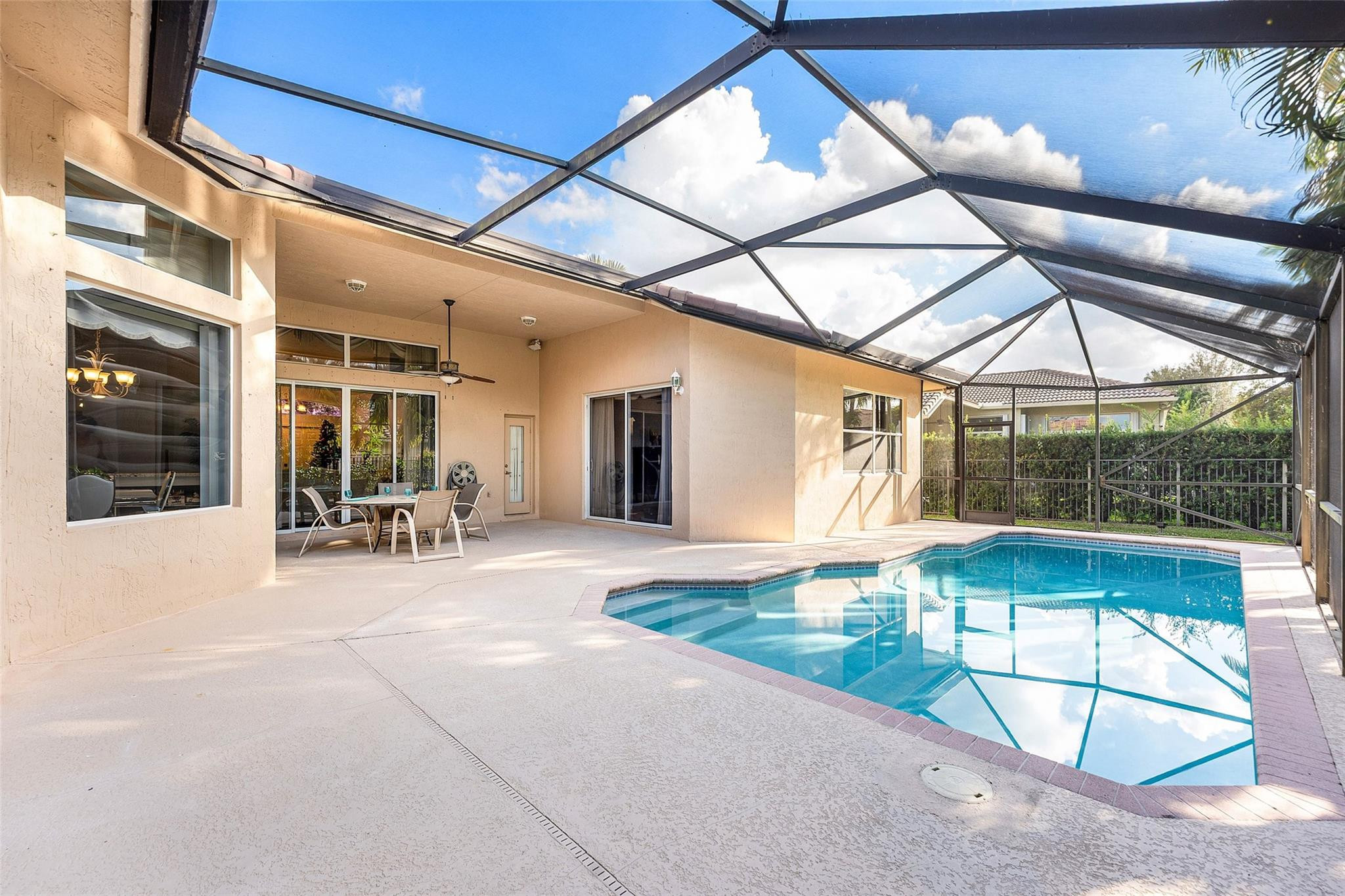 3852 Oak Ridge Circle Weston, FL 33331 - Photo 6 of 41 Photo 6