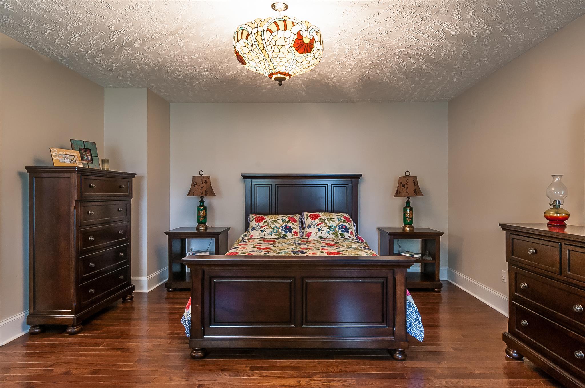 845 Roberts Road Watertown, TN 37184 - Photo 9 of 30 a living room with furniture and a wooden floor